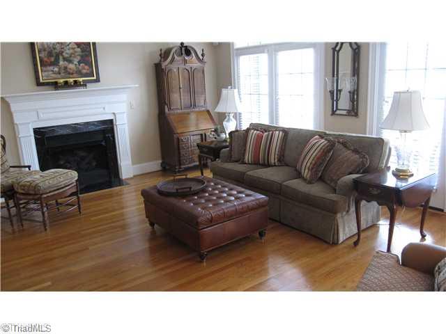 5702 Wolf Ridge Court Oak Ridge, NC 27310 - Photo 6 of 16 Living Room.