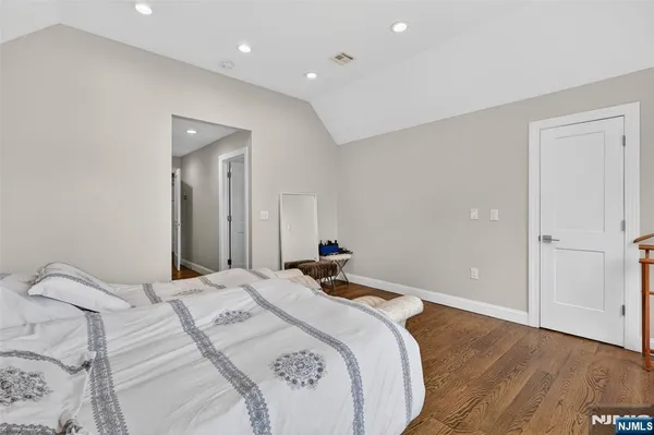 $1,599,000 | 577 Grenville Avenue, Teaneck, NJ 07666