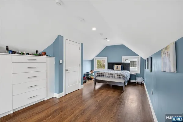 $1,599,000 | 577 Grenville Avenue, Teaneck, NJ 07666