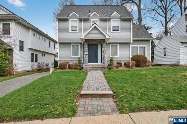 $1,599,000 | 577 Grenville Avenue, Teaneck, NJ 07666