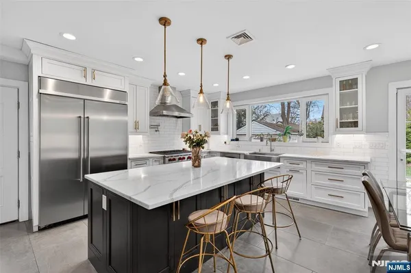 $1,599,000 | 577 Grenville Avenue, Teaneck, NJ 07666