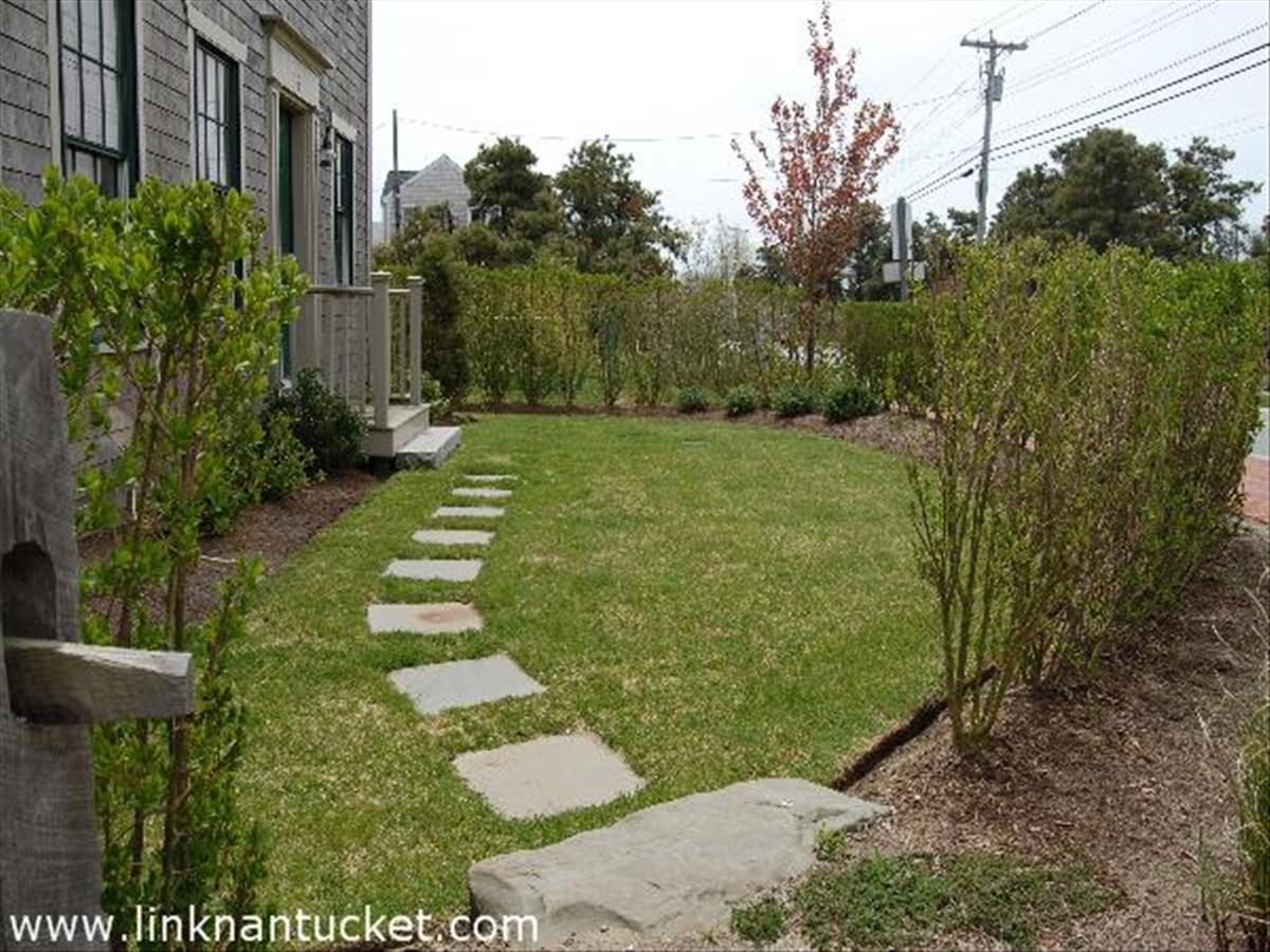 16 A Nobadeer Farm Road, Unit 1 Nantucket, MA 02554 - Photo 2 of 10