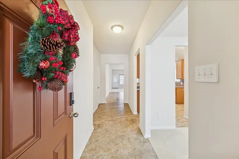 a view of entryway with flower pot
