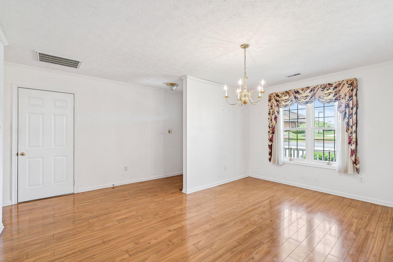 849 South Ox Road Woodstock, VA 22664 - Photo 7 of 51 Bright and airy living space awaits.