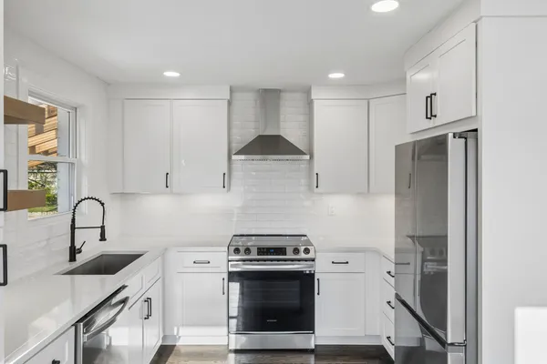 $3,000 | 902 Broadmoor Drive, Nashville, TN 37216