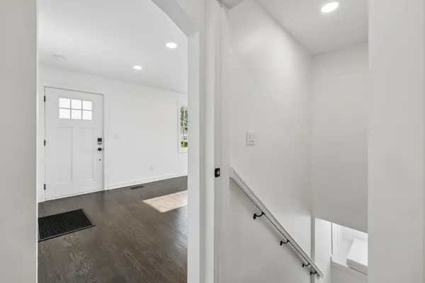 $3,000 | 902 Broadmoor Drive, Nashville, TN 37216