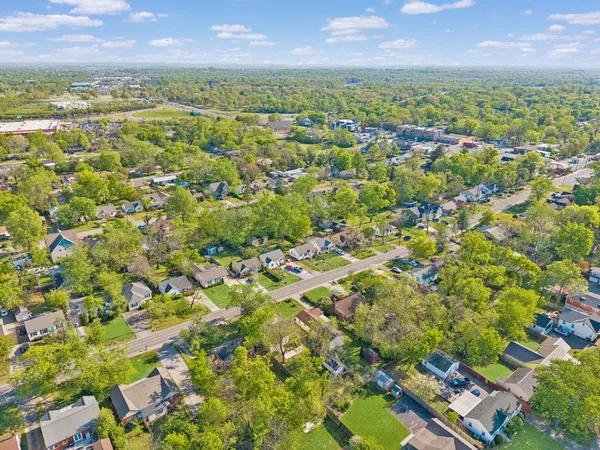 $3,000 | 902 Broadmoor Drive, Nashville, TN 37216