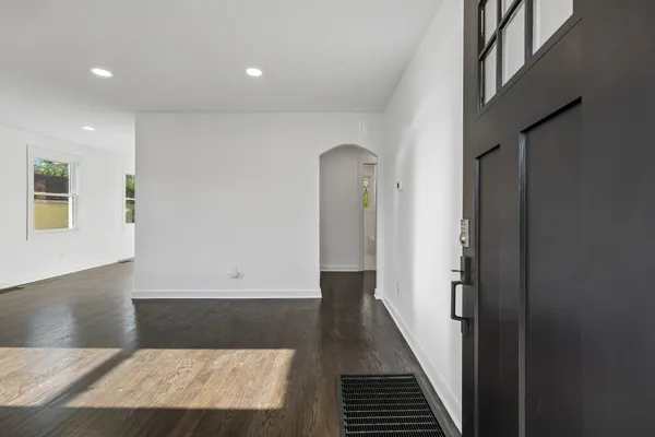 $3,000 | 902 Broadmoor Drive, Nashville, TN 37216