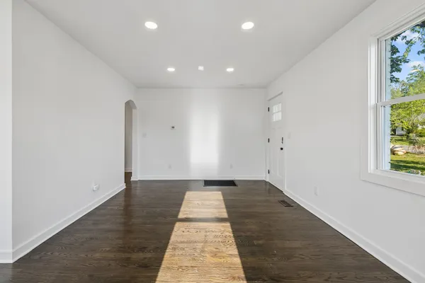 $3,000 | 902 Broadmoor Drive, Nashville, TN 37216