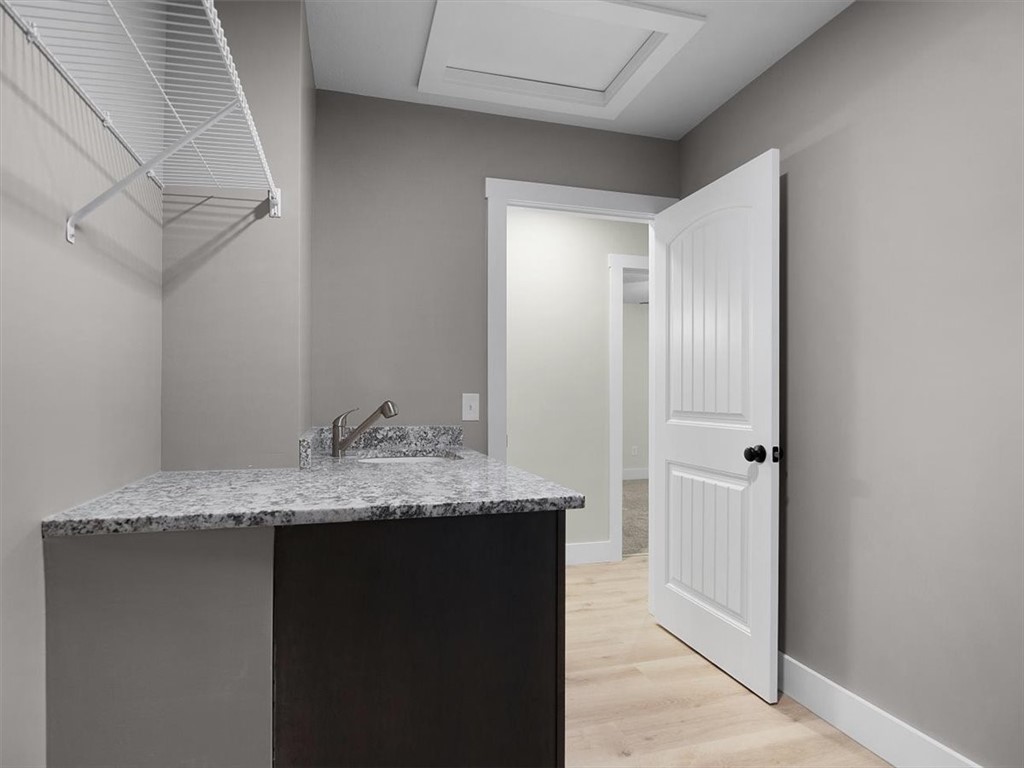 6648 Lakeside Road Ontario, NY 14519 - Photo 27 of 42 Laundry Room