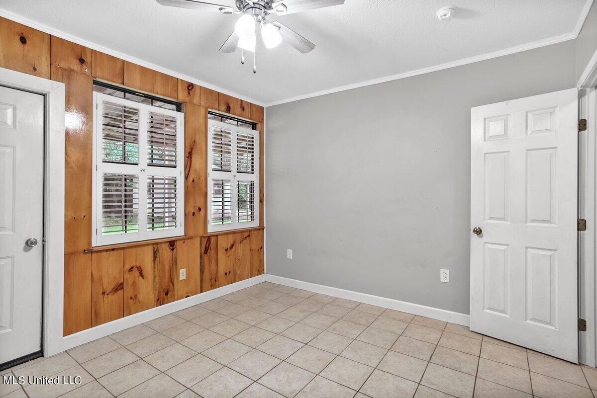 6473 Florence Road Biloxi, MS 39532 - Photo 22 of 28 HJ0A8943