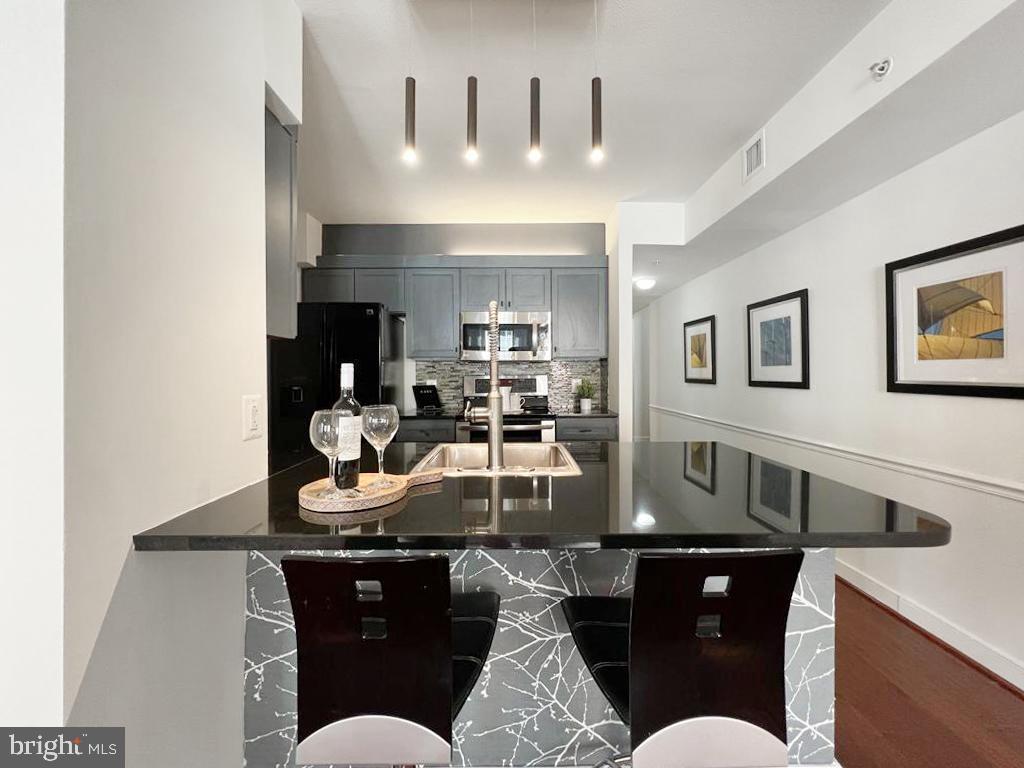 616 E Street Northwest, Unit 623 Washington, DC 20004 - Photo 5 of 31 Renovated Kitchen