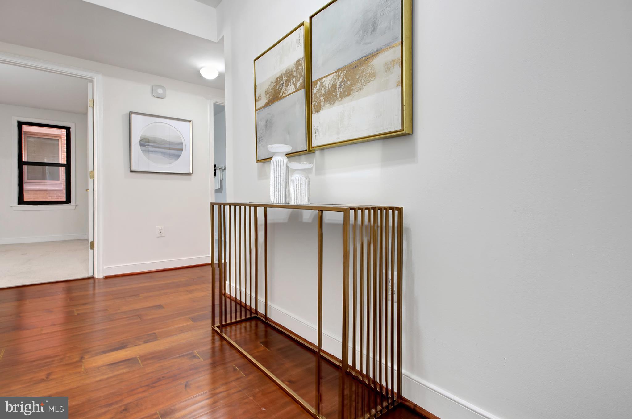 616 E Street Northwest, Unit 623 Washington, DC 20004 - Photo 6 of 31 Foyer