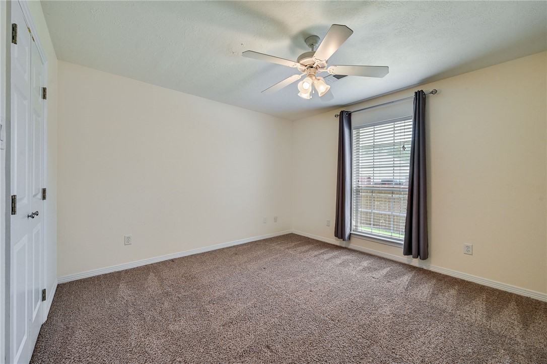 2107 Williams Way Bryan, TX 77808 - Photo 18 of 25