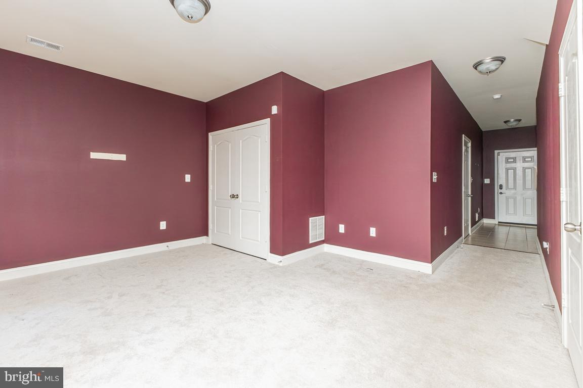 4511 Potomac Highlands Circle Triangle, VA 22172 - Photo 26 of 31 a view of an empty room