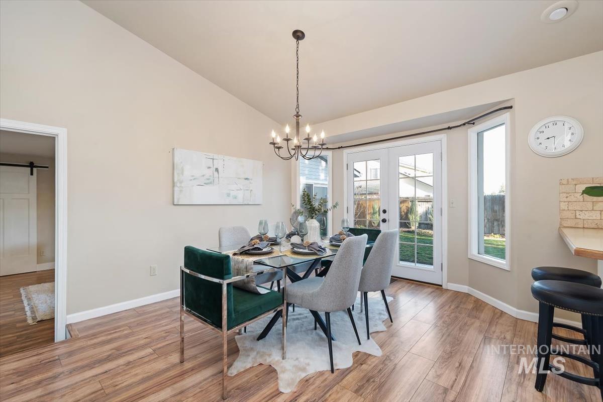 1544 East Falcon Rim Court Eagle, ID 83616 - Photo 17 of 43