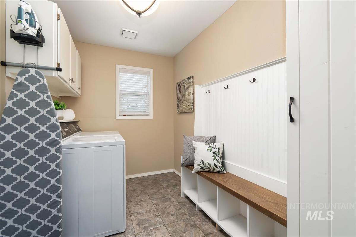 1544 East Falcon Rim Court Eagle, ID 83616 - Photo 20 of 43