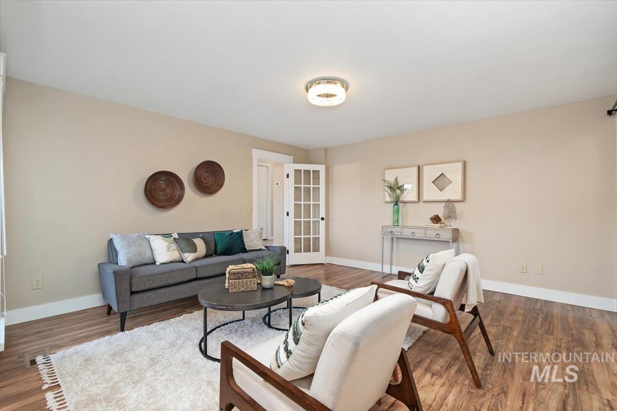 1544 East Falcon Rim Court Eagle, ID 83616 - Photo 28 of 43