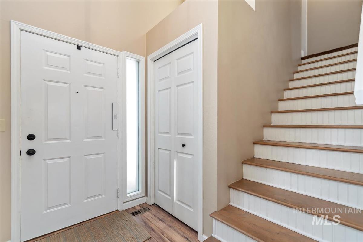 1544 East Falcon Rim Court Eagle, ID 83616 - Photo 30 of 43