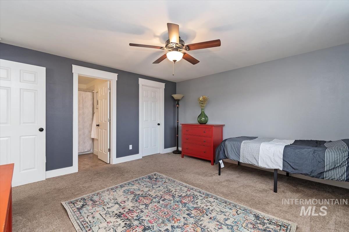 1544 East Falcon Rim Court Eagle, ID 83616 - Photo 32 of 43