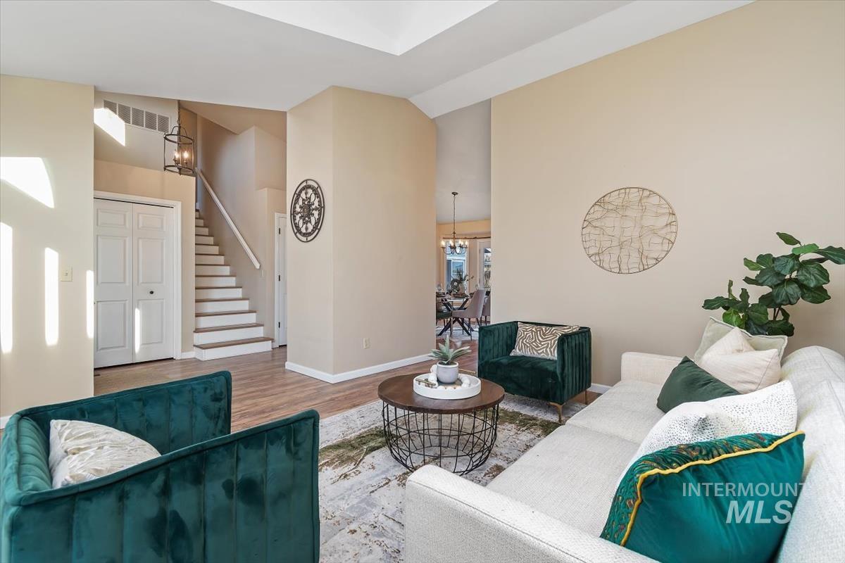 1544 East Falcon Rim Court Eagle, ID 83616 - Photo 5 of 43