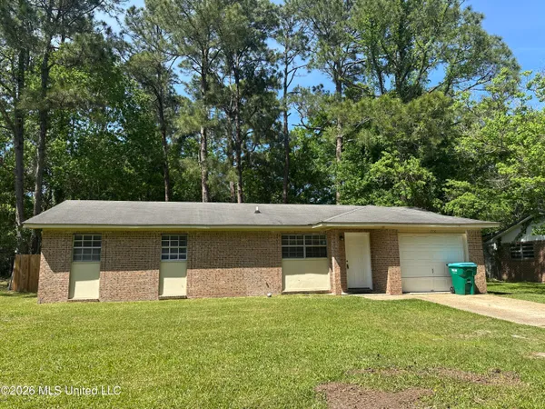 $1,200 | 1700 Riverside Drive, Gautier, MS 39553
