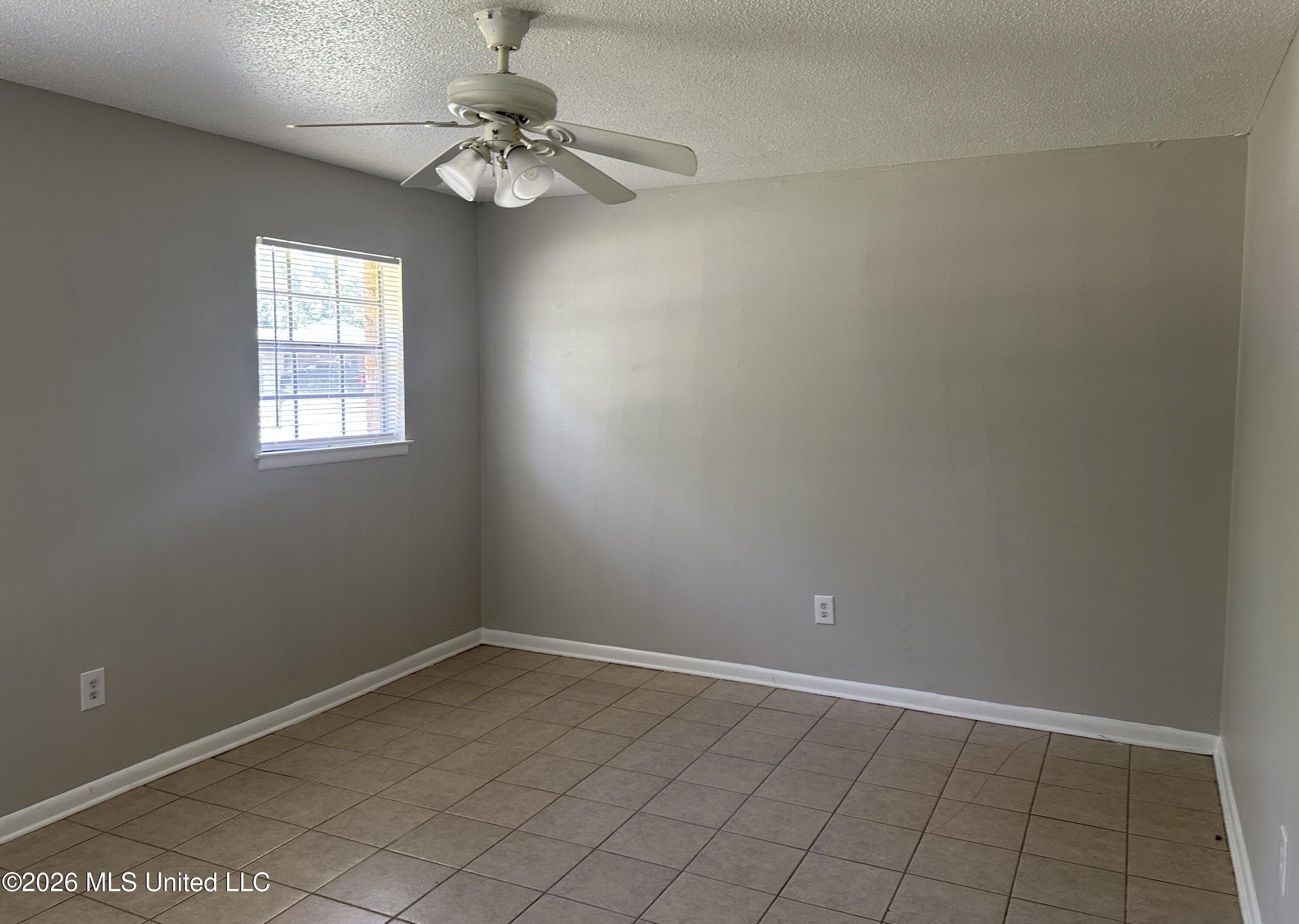 1700 Riverside Drive Gautier, MS 39553 - Photo 7 of 14 bdrm 1