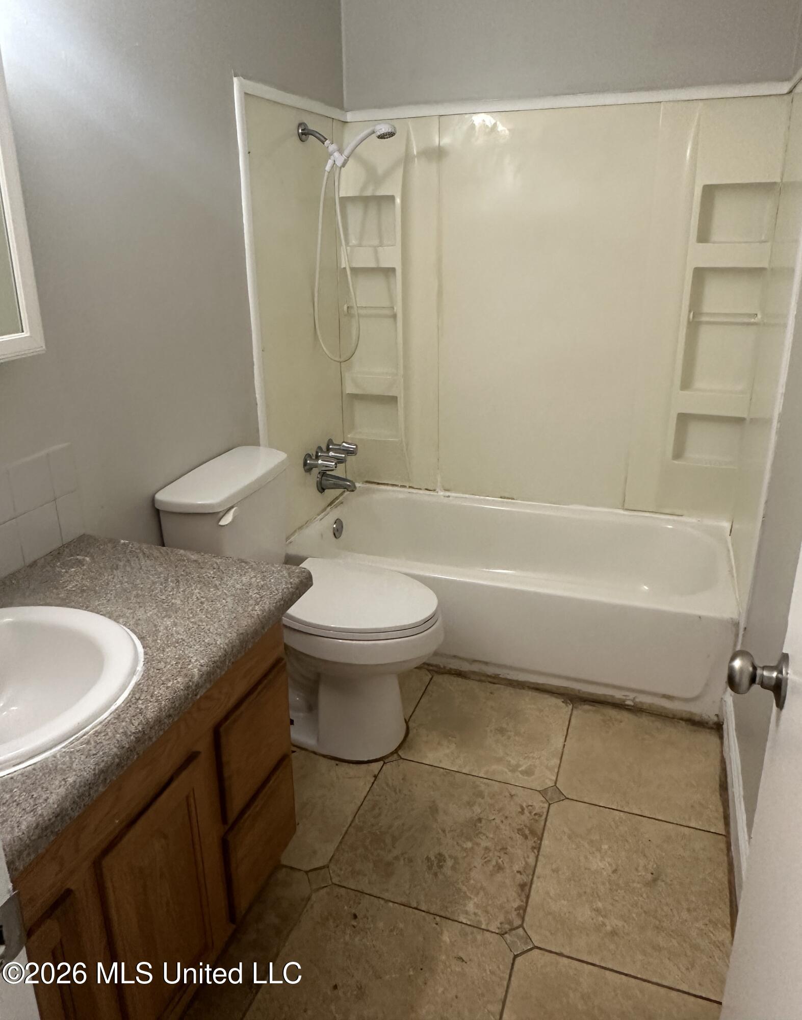 1700 Riverside Drive Gautier, MS 39553 - Photo 9 of 14 bath