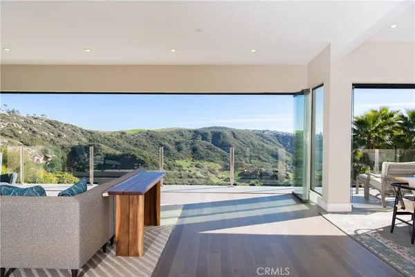 $20,000 | 2305 Temple Hills Drive, Laguna Beach, CA 92651