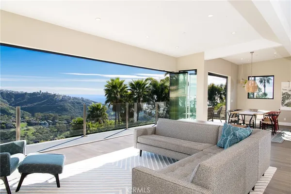 $20,000 | 2305 Temple Hills Drive, Laguna Beach, CA 92651