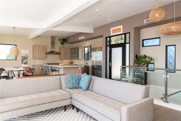 $20,000 | 2305 Temple Hills Drive, Laguna Beach, CA 92651