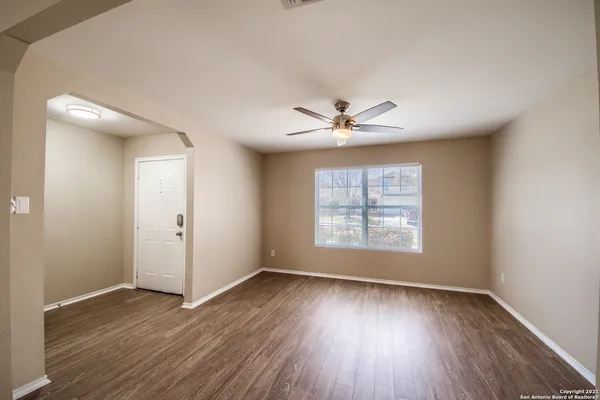 $1,900 | 8807 Summer Trl Street, San Antonio, TX 78250