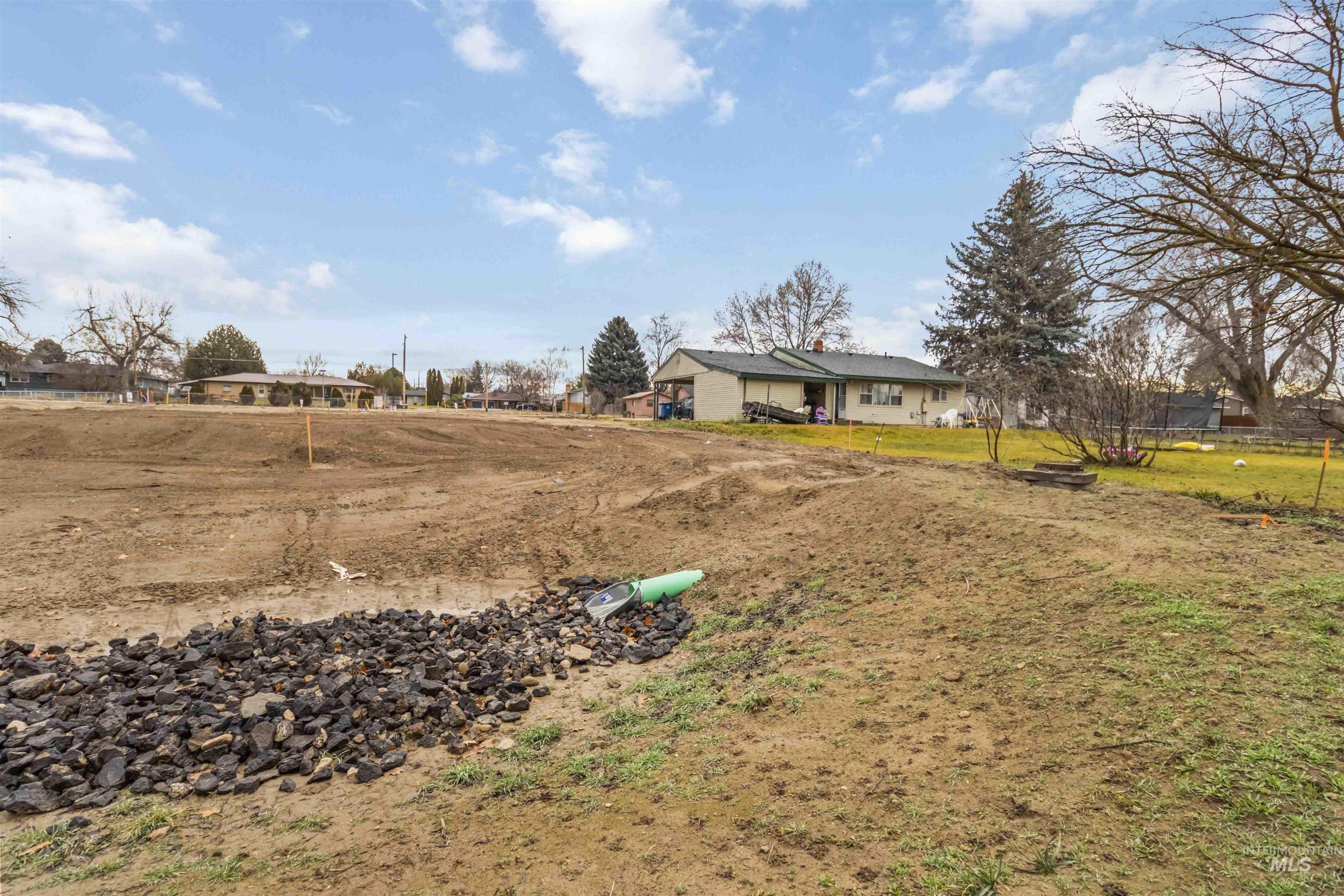 Oregon Avenue Caldwell, ID 83605 - Photo 13 of 42 View of yard