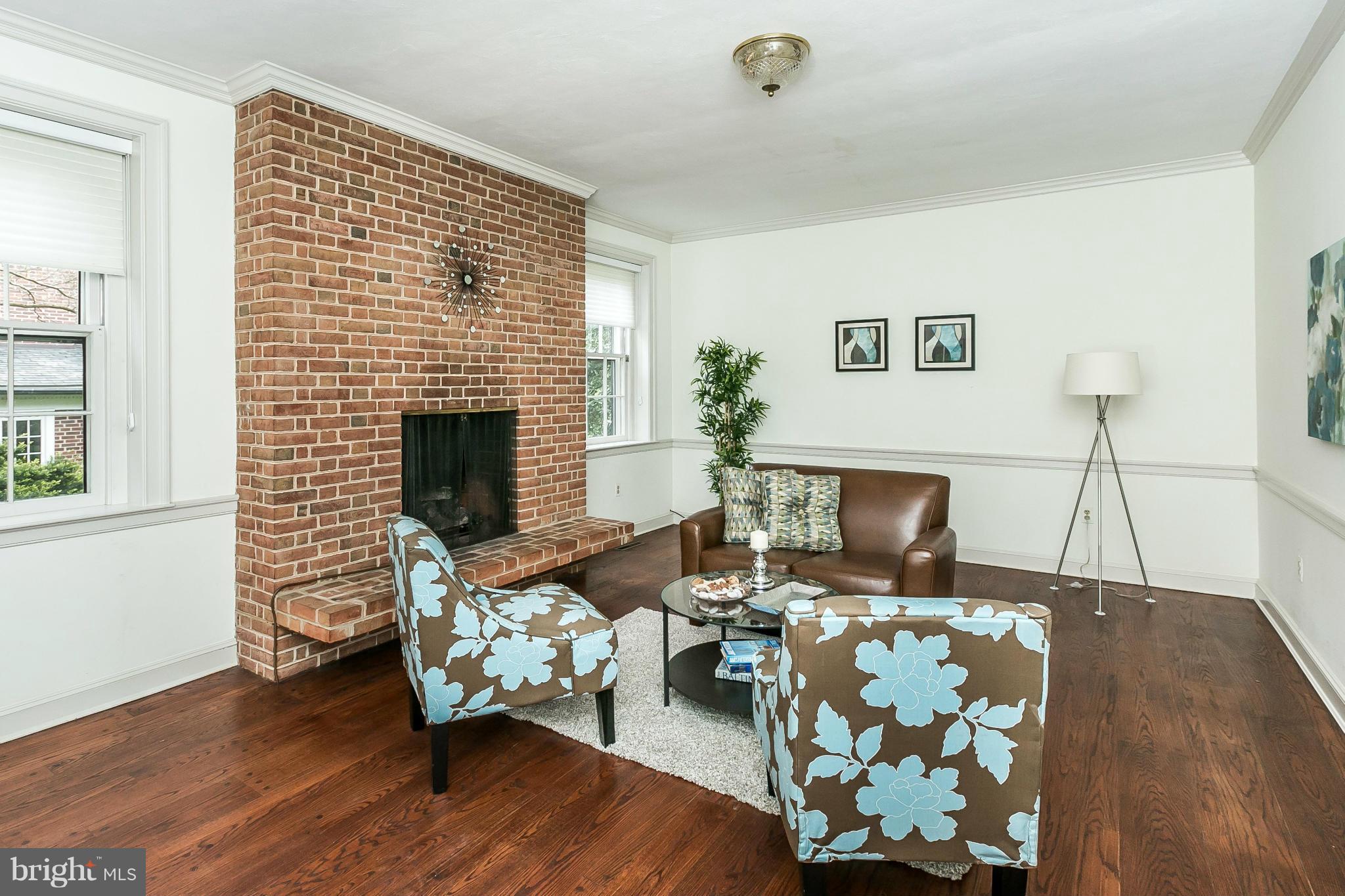 204 Churchwardens Road Baltimore, MD 21212 - Photo 15 of 29 Family Room