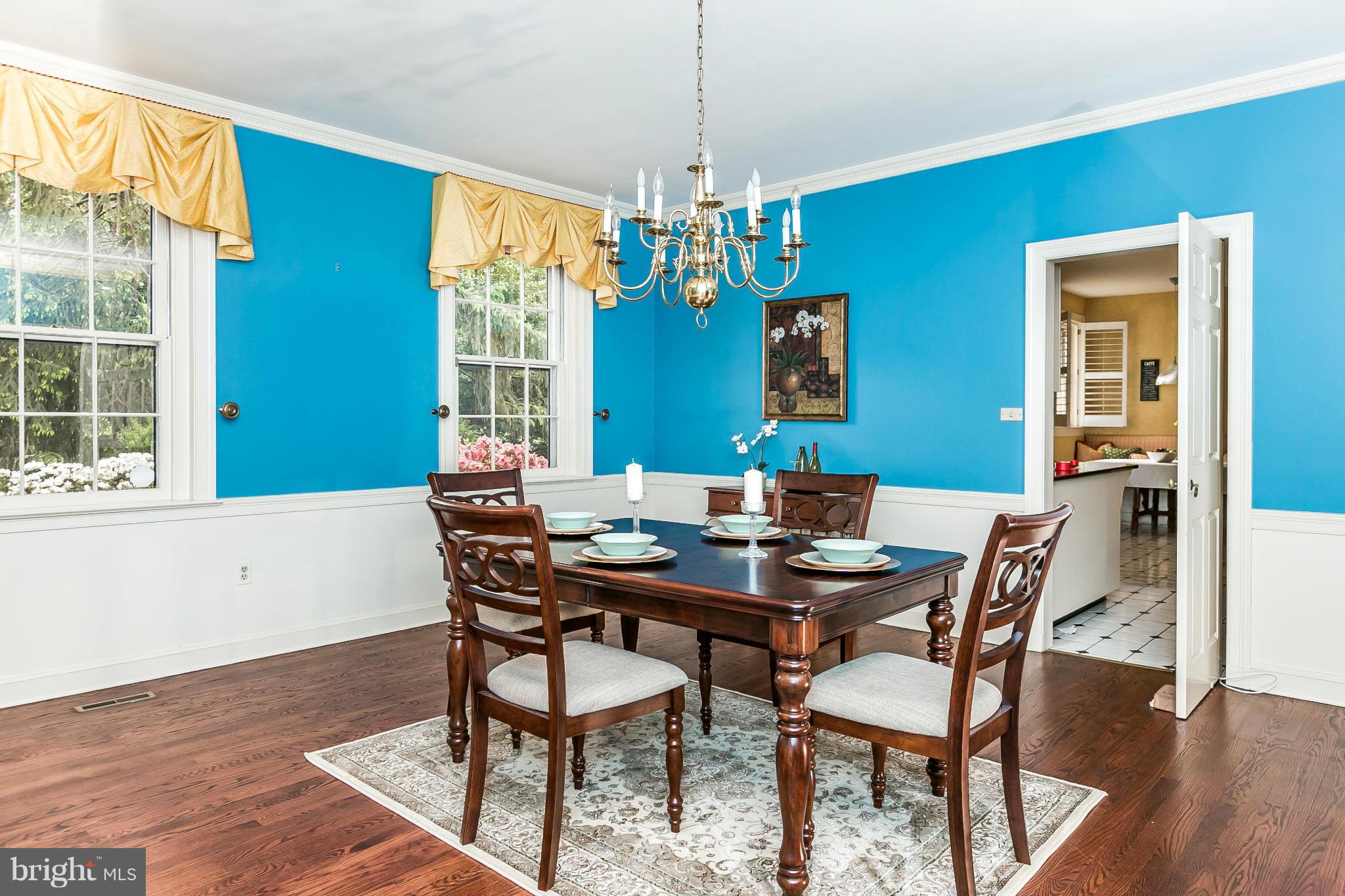 204 Churchwardens Road Baltimore, MD 21212 - Photo 7 of 29 Dining Room
