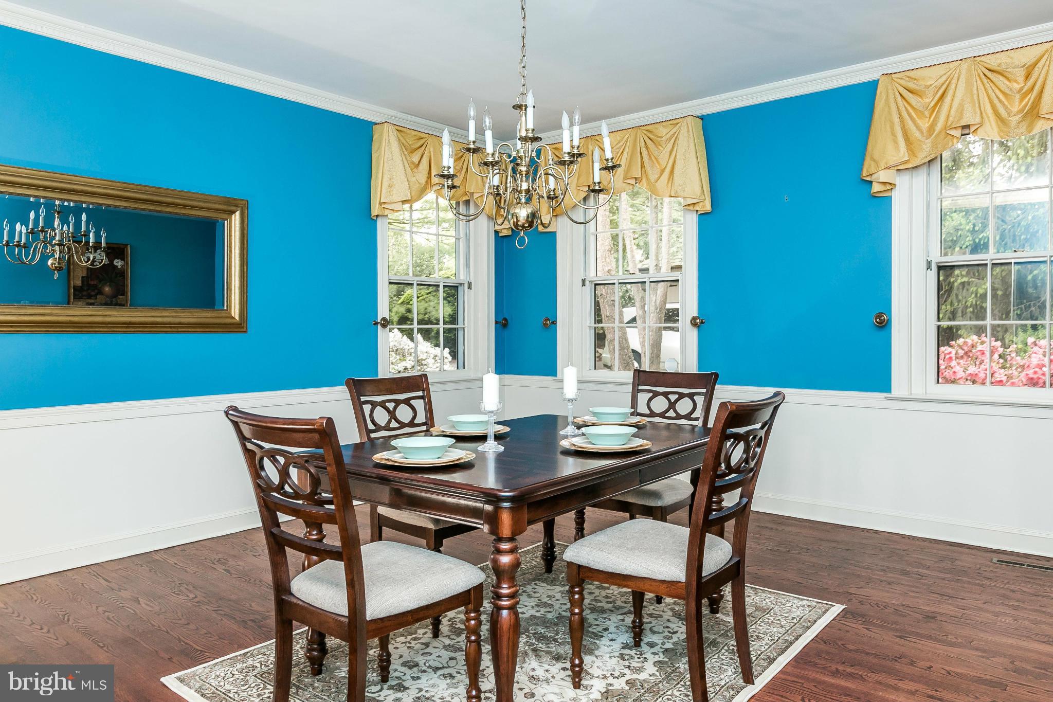 204 Churchwardens Road Baltimore, MD 21212 - Photo 8 of 29 Dining Room