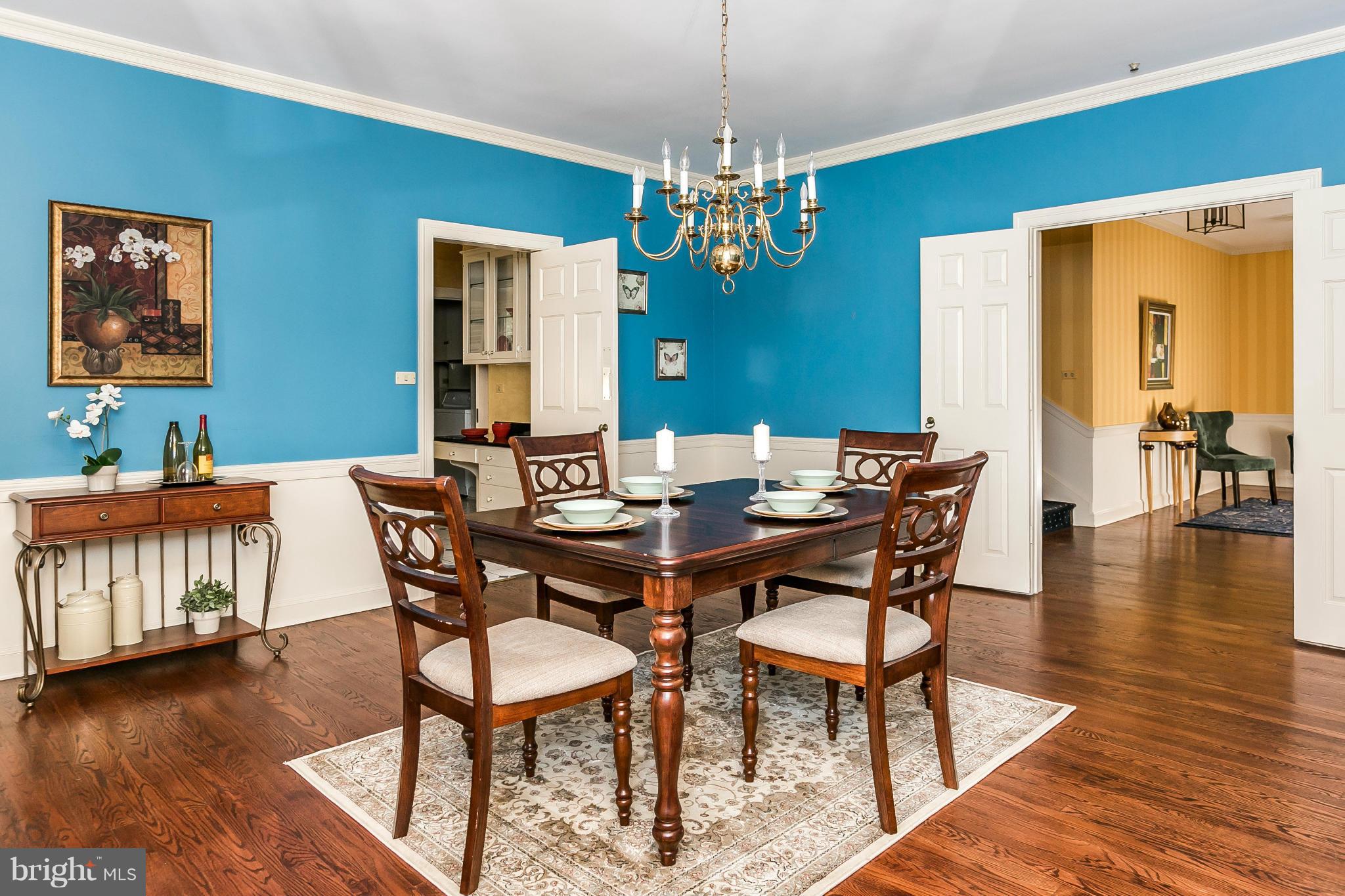 204 Churchwardens Road Baltimore, MD 21212 - Photo 9 of 29 Dining Room