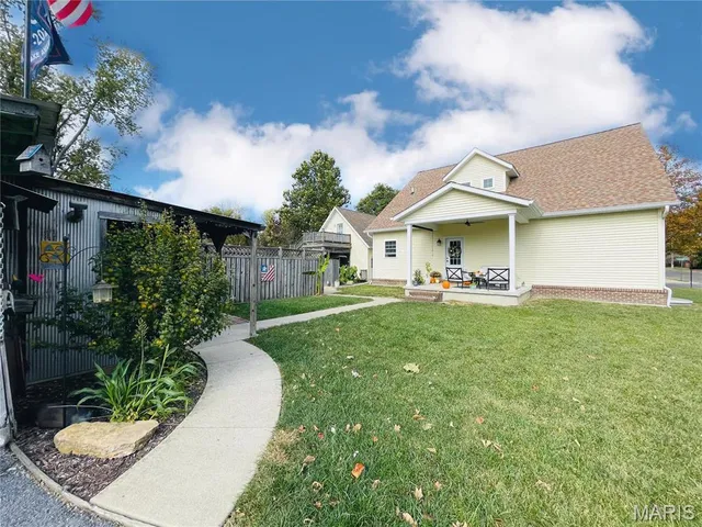 $375,000 | 118 West Belleville Street, Nashville, IL 62263