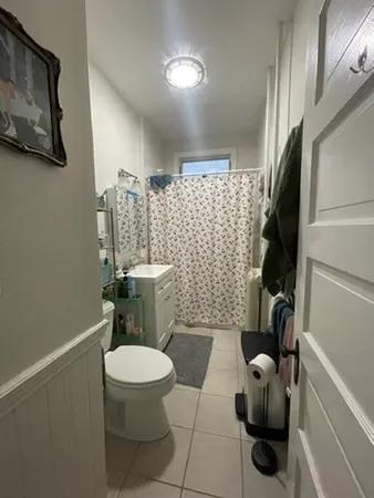 $4,000 | 102 Franklin Street, Unit 2, Brookline, MA 02445