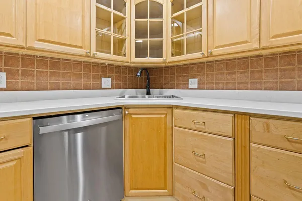 $799,500 | 66 Old Pool Road, Biddeford, ME 04005