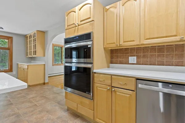 $799,500 | 66 Old Pool Road, Biddeford, ME 04005