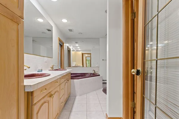 $799,500 | 66 Old Pool Road, Biddeford, ME 04005