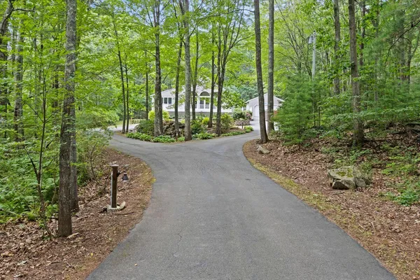 $799,500 | 66 Old Pool Road, Biddeford, ME 04005