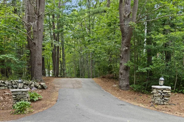 $799,500 | 66 Old Pool Road, Biddeford, ME 04005