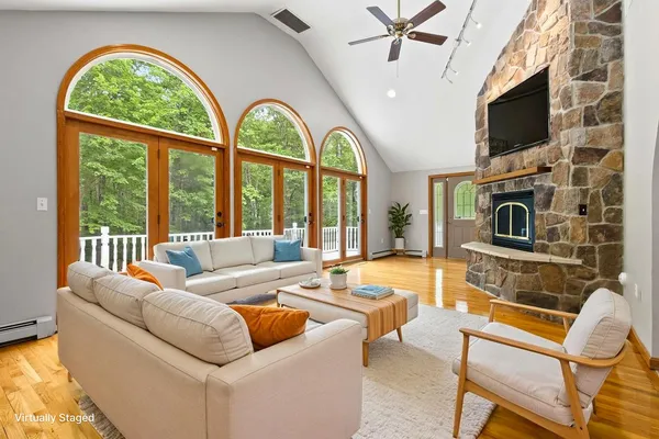 $799,500 | 66 Old Pool Road, Biddeford, ME 04005