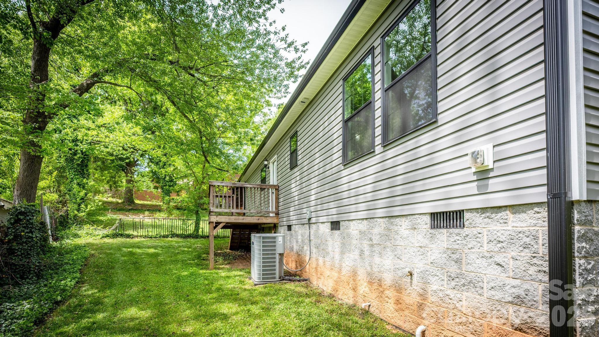614 East Front Street Statesville, NC 28677 - Photo 23 of 24