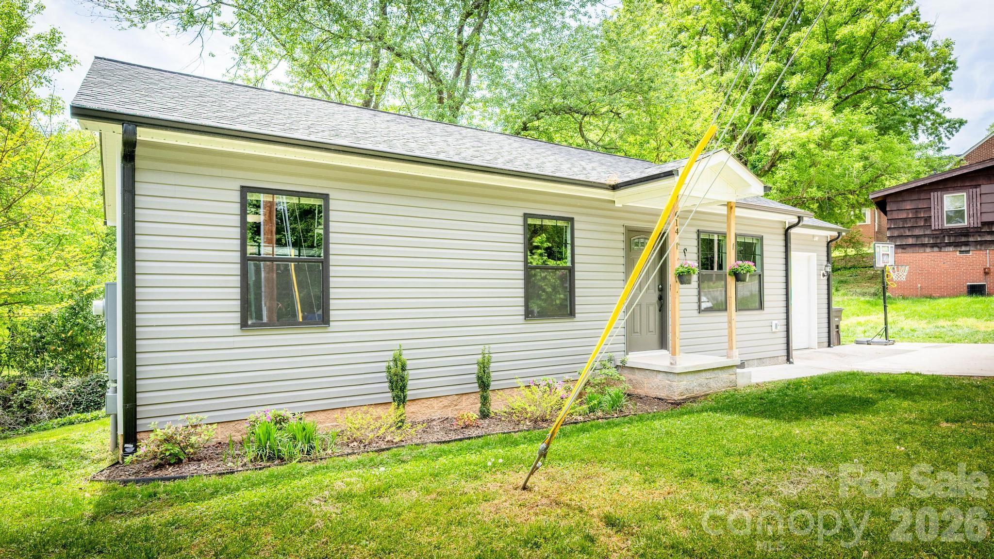 614 East Front Street Statesville, NC 28677 - Photo 3 of 24