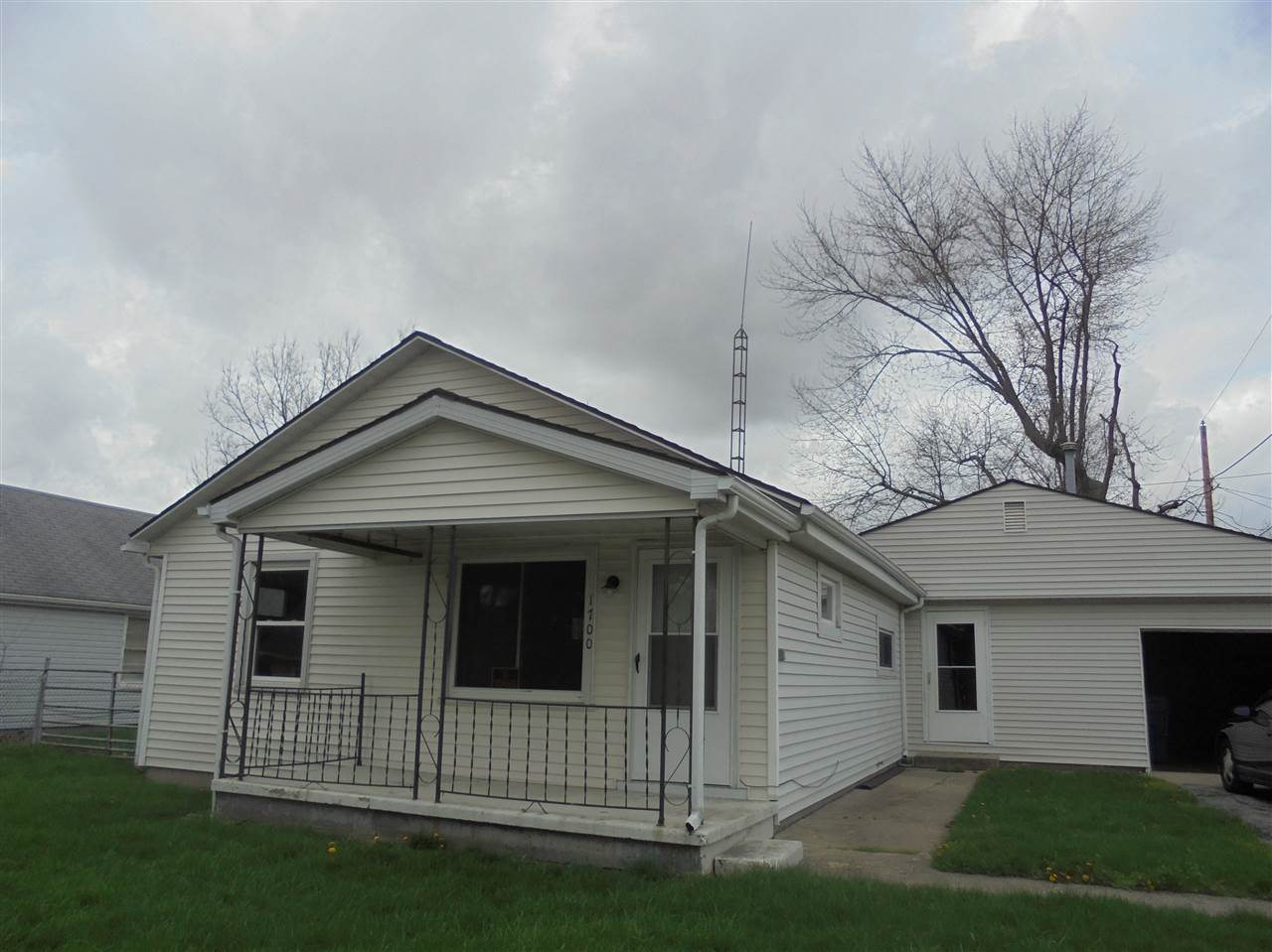 1700 Holsapple Road Richmond, IN 47374 - Photo 1 of 15 Gallery Image 1