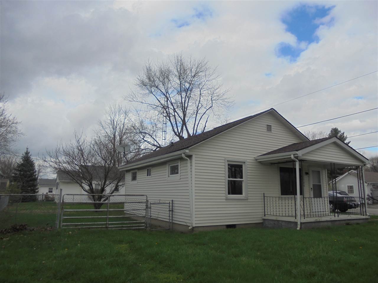 1700 Holsapple Road Richmond, IN 47374 - Photo 2 of 15 Gallery Image 2