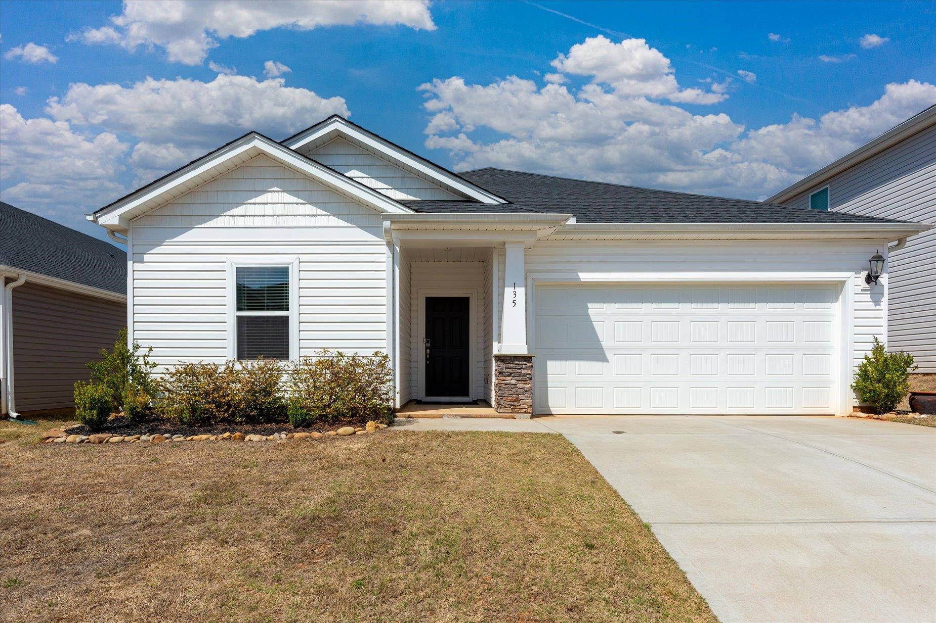 135 Lavinia Circle Duncan, SC 29334 - Photo 1 of 34